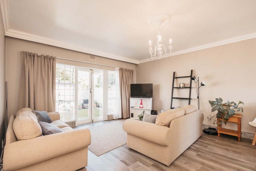 To Let 3 Bedroom Property for Rent in Stellenberg Western Cape